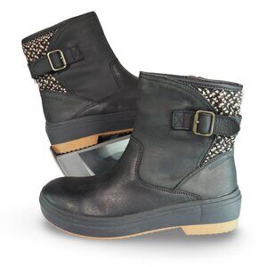 Merrell Black Leather Ankle Booties with Tan Accent